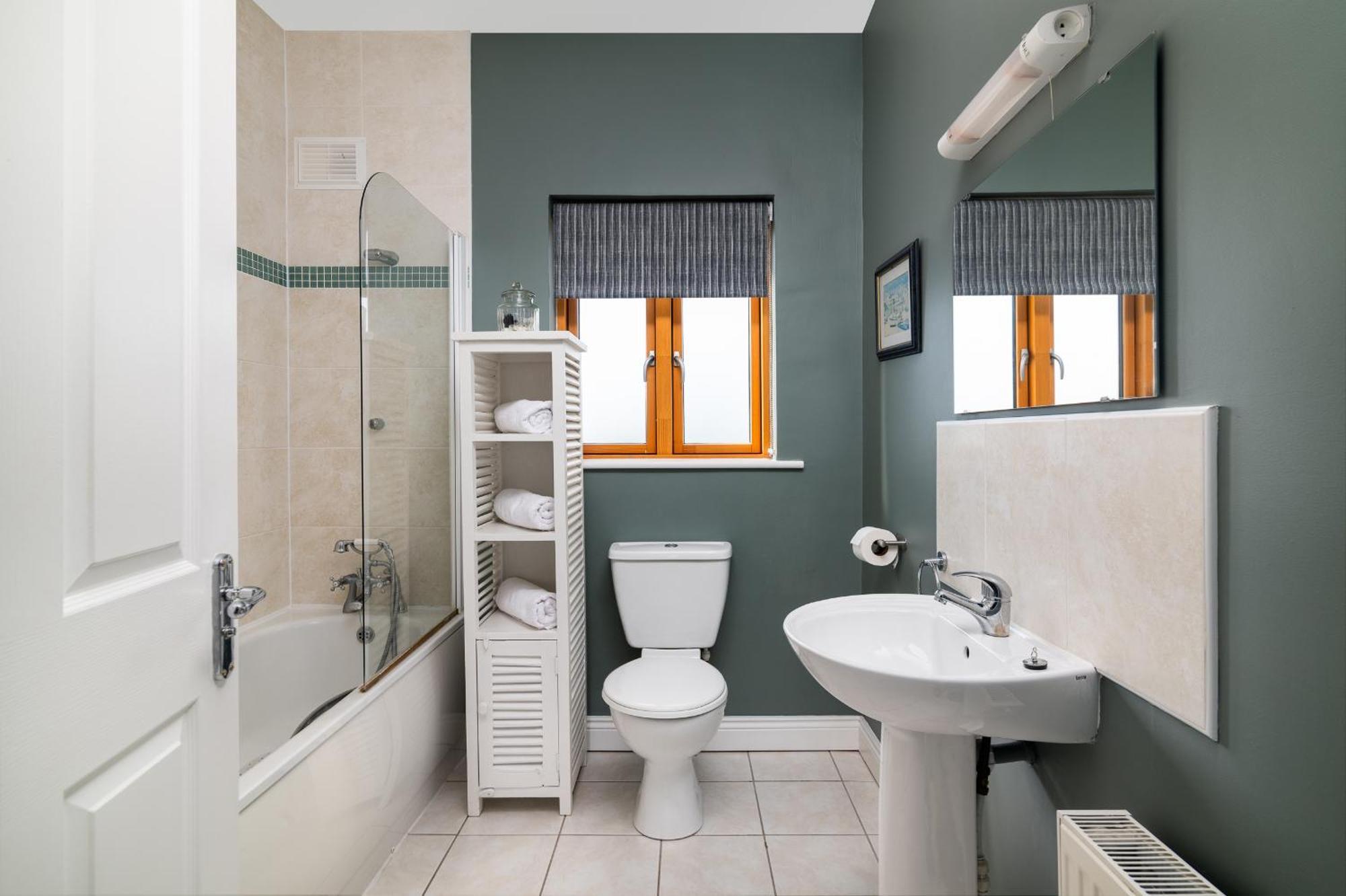Shannonside - Stylish 5 Bed Marina Home & 40Ft Mooring Termonbarry Exterior foto